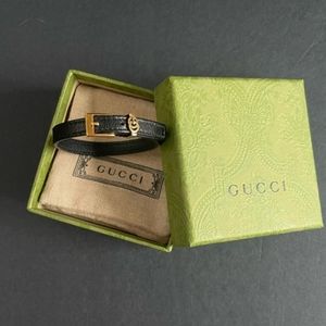 Gucci Double G Bracelet in Leather Black
